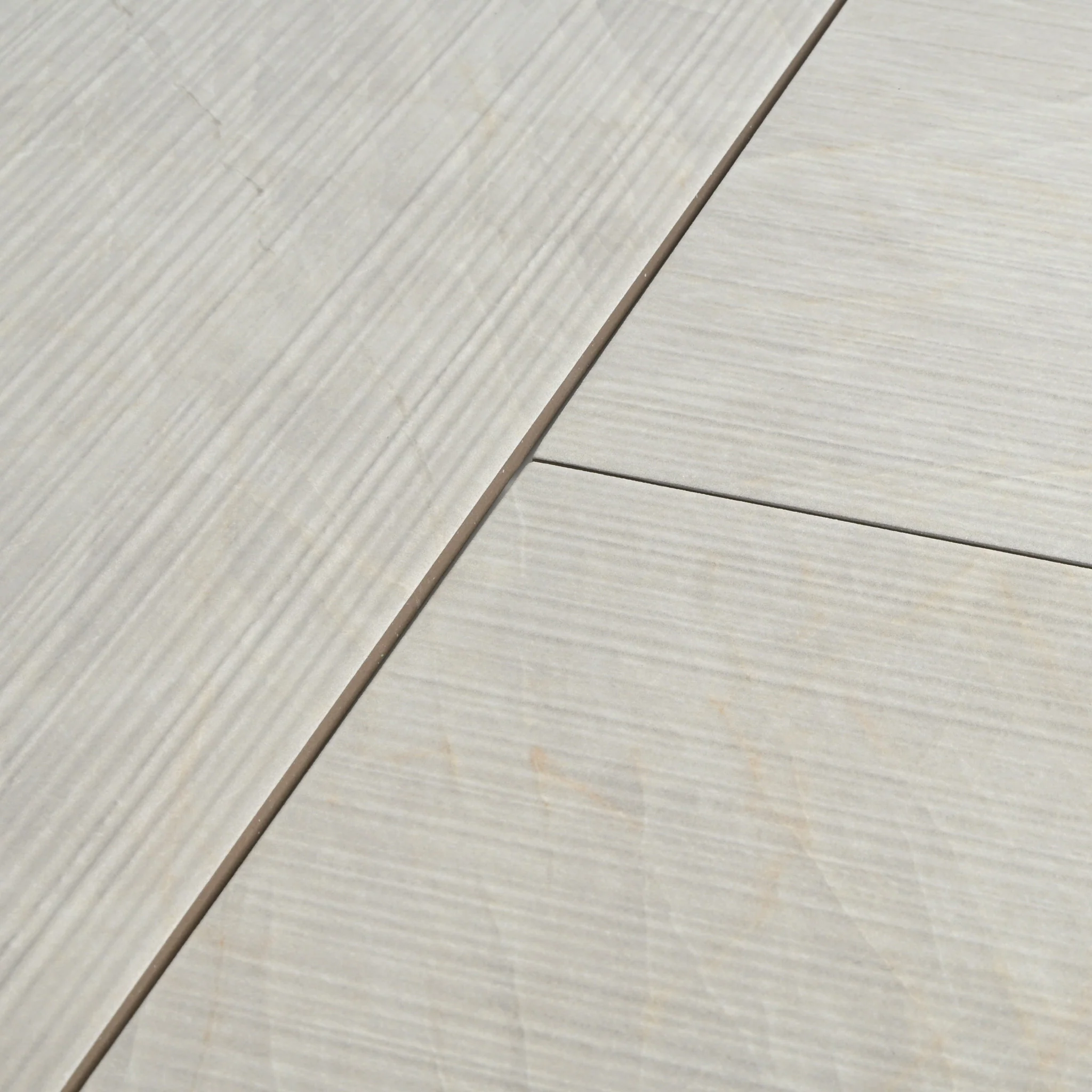 Adele Pearl Fluted Tile - Image 4